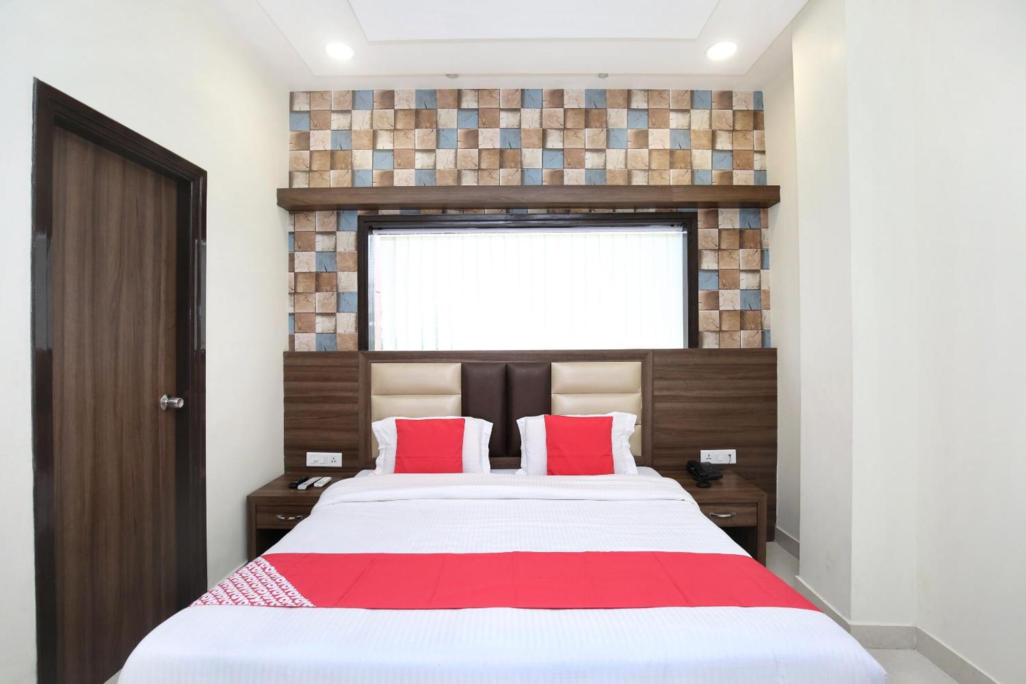 Oyo 17307 Hotel Kings Amritsar Ngoại thất bức ảnh