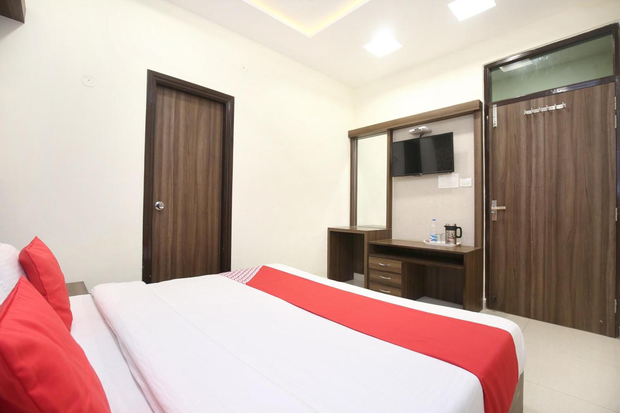 Oyo 17307 Hotel Kings Amritsar Ngoại thất bức ảnh